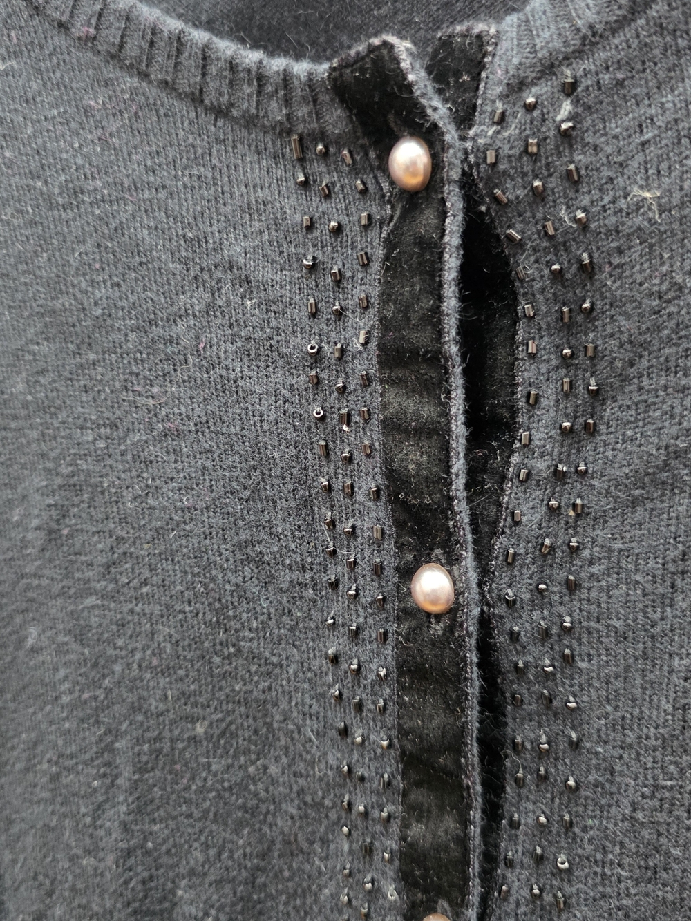 Eddie Bauer Vintage Black Cardigan Cozy Sz Medium - Picture 4 of 6